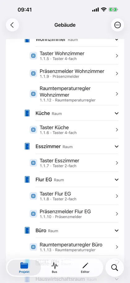 Gebäude – iPhone: Gebäude, Etagen und Räume mit den Geräten, die dort verbaut sind. Die räumliche Orientierung für den Rundgang durch die Anlage.
